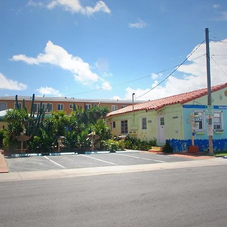 Angelfish Inn Hollywood Extérieur photo