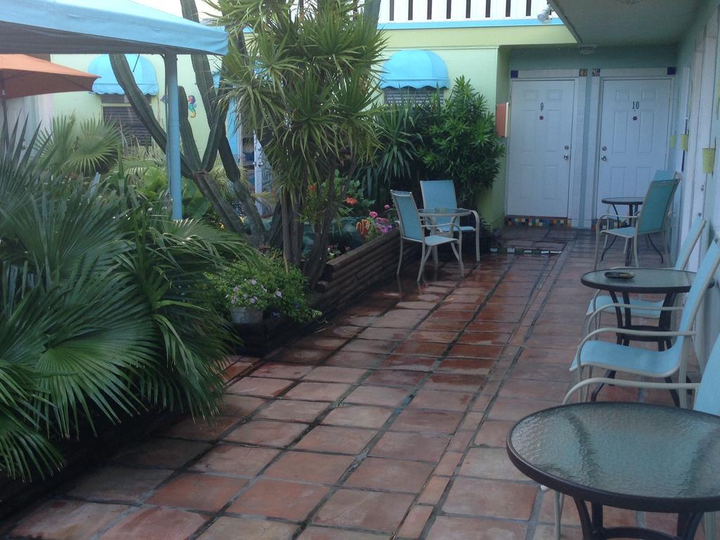 Angelfish Inn Hollywood Extérieur photo